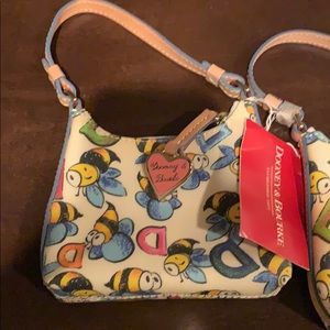 New Dooney & Bourke Bumble bee Bitsy bag.